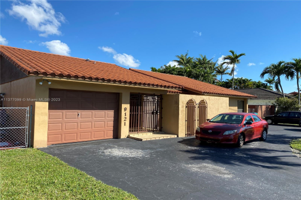 9121 SW 12th St, Miami