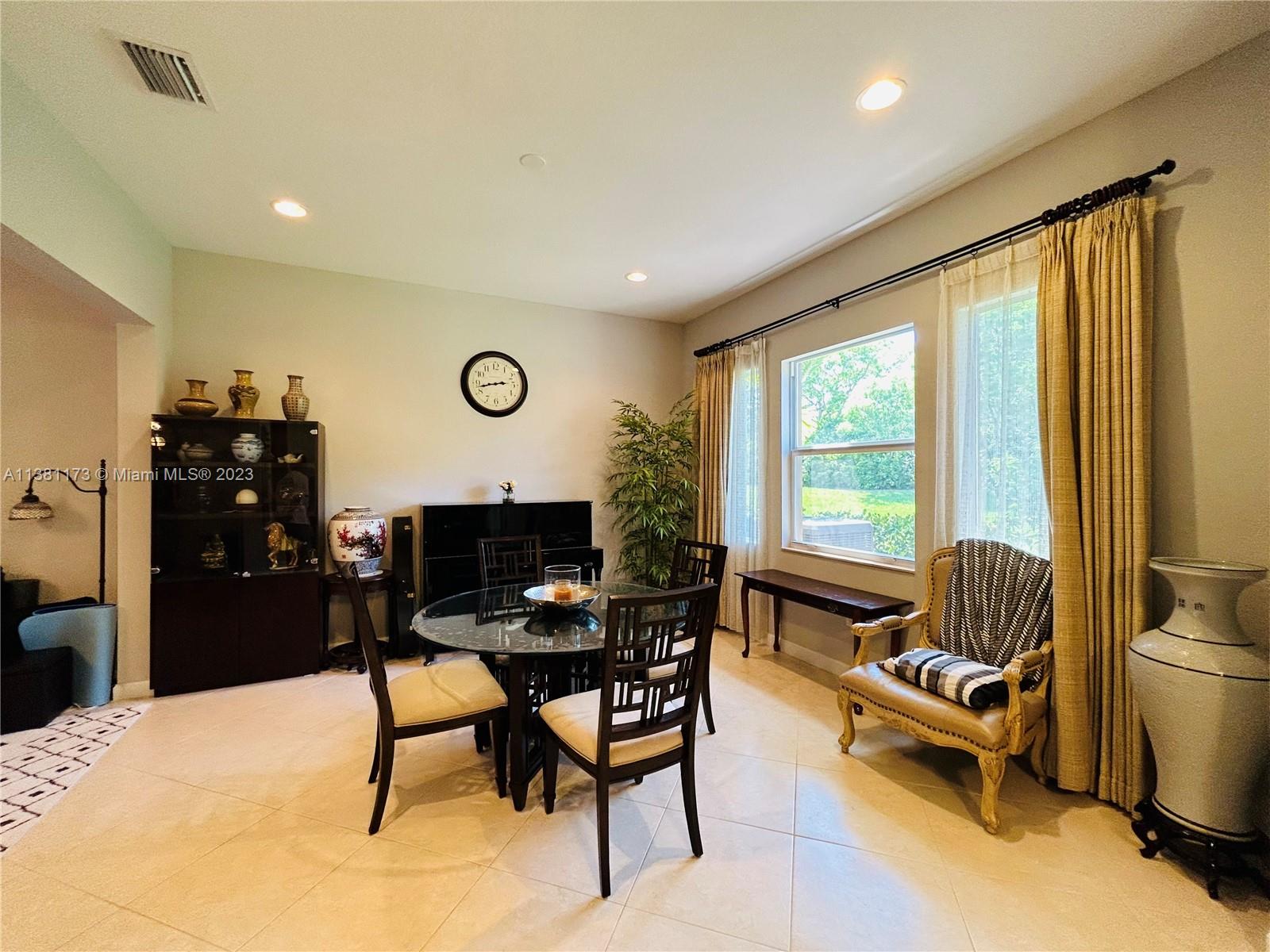 Listing A11381173 - Large Photo # 7