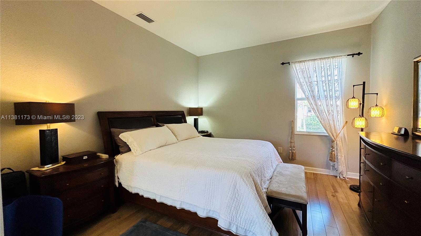 Listing A11381173 - Large Photo # 13