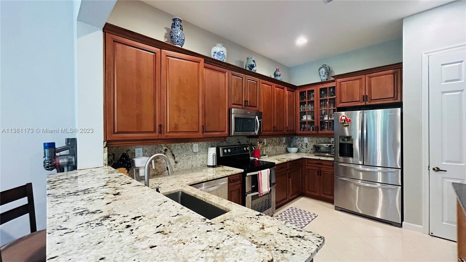 Listing A11381173 - Large Photo # 4