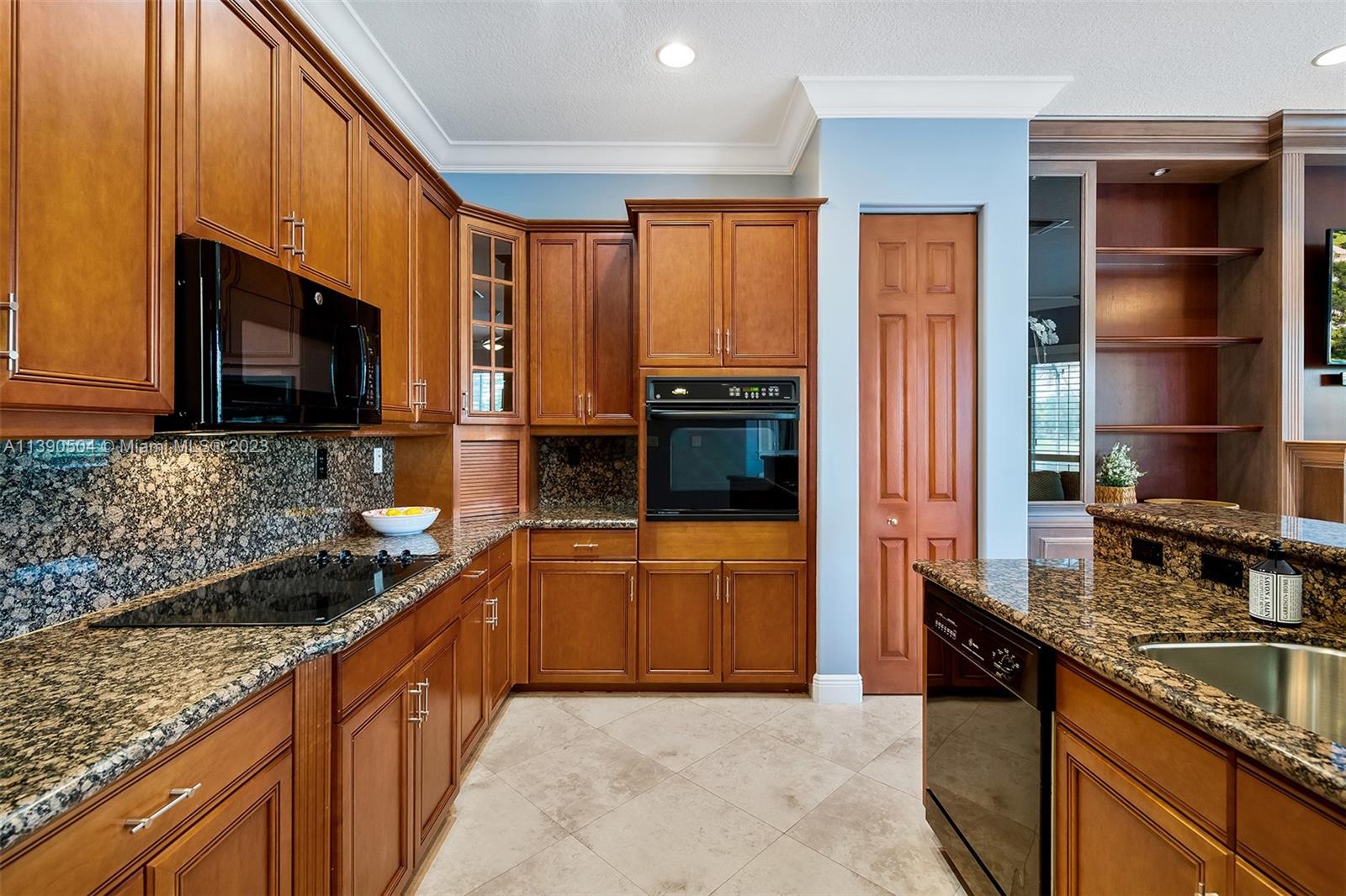 Listing A11390504 - Large Photo # 22