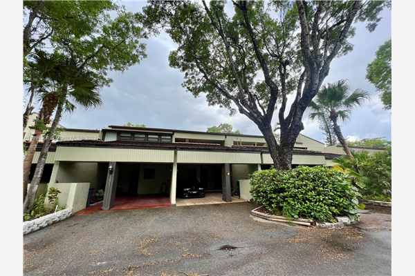 3869 Estepona Ave, Doral