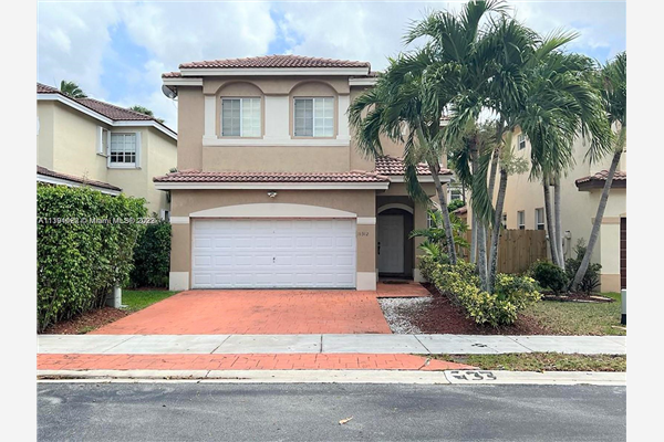 11312 NW 43rd Ter, Doral