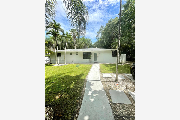 6350 SW 68th St, South Miami