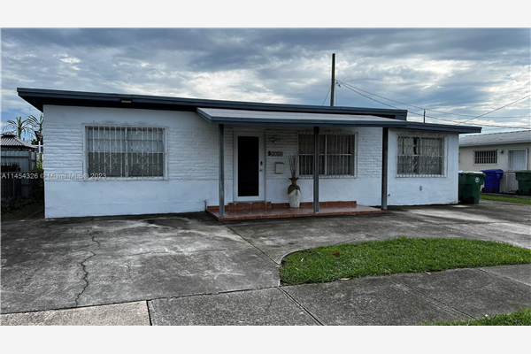 5750 NW 5th St, Miami
