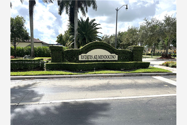 984 NE 35th Ave, Homestead