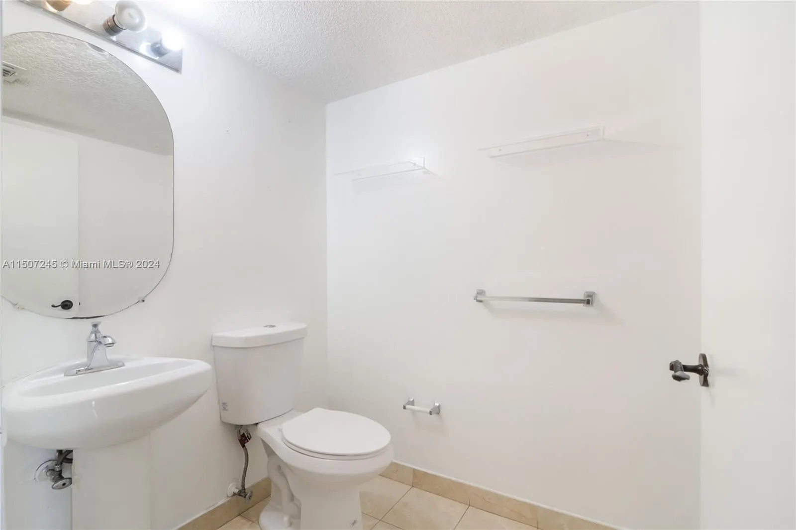 8855 Collins Ave, #6E