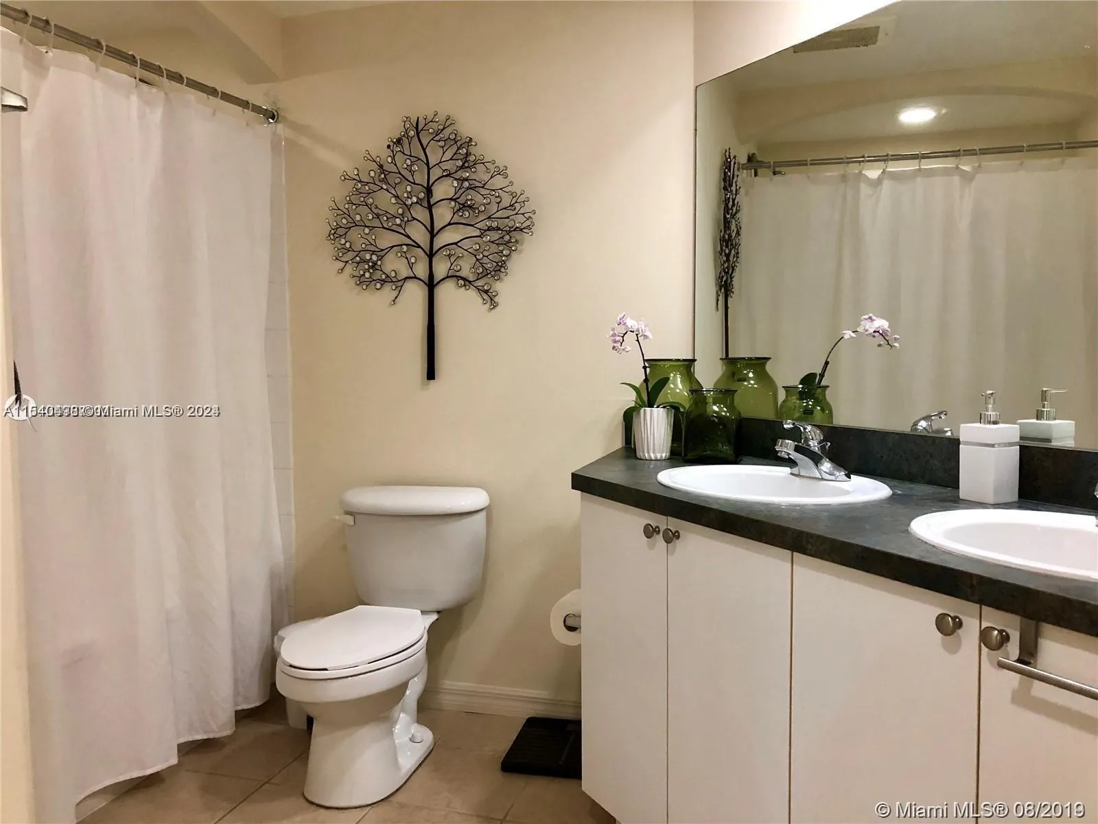 9172 Collins Ave, #13