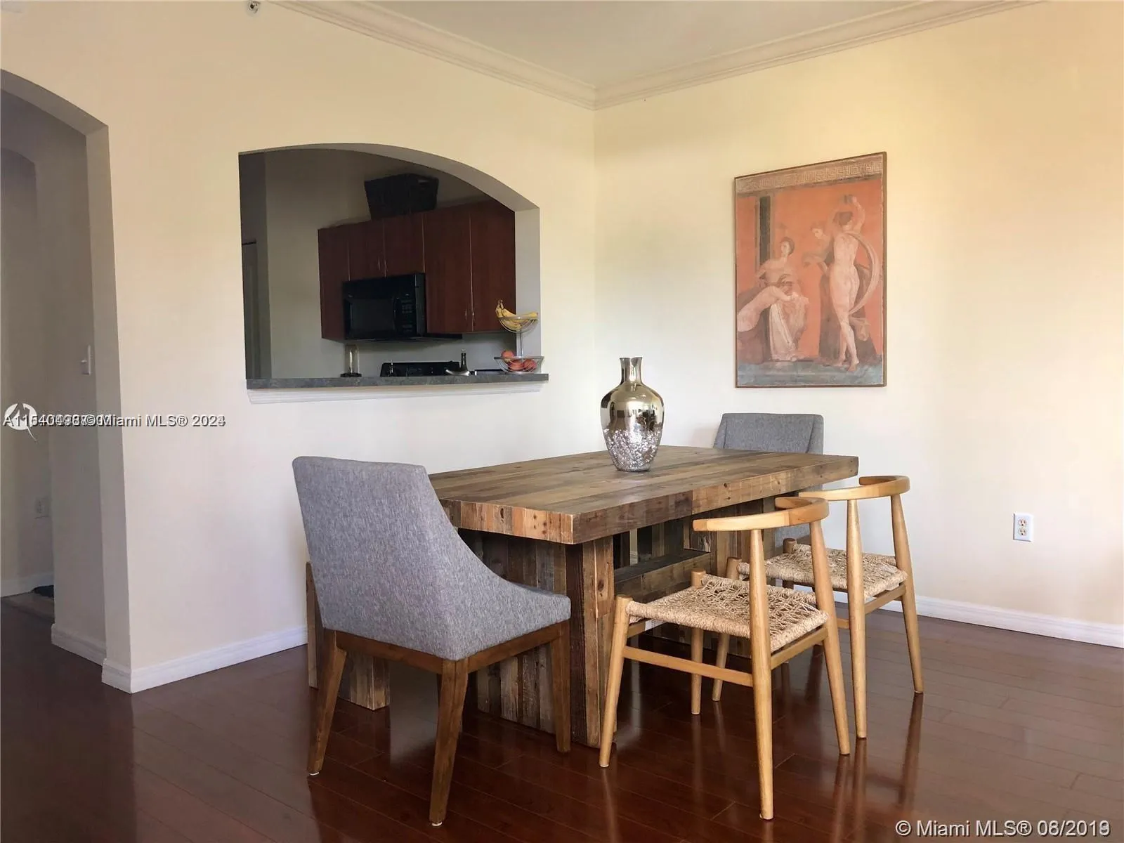 9172 Collins Ave, #13