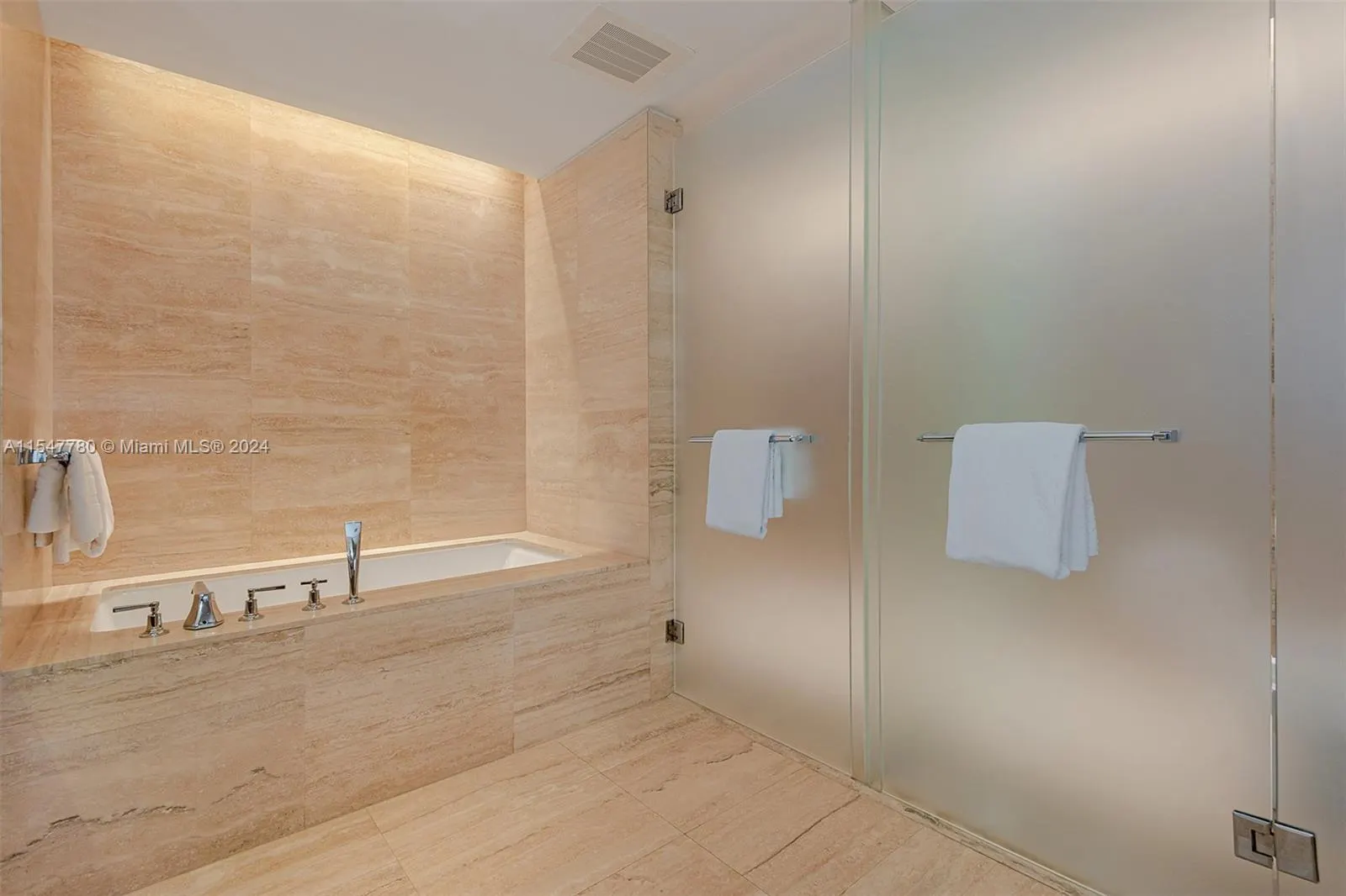 9703 Collins Ave, #1001