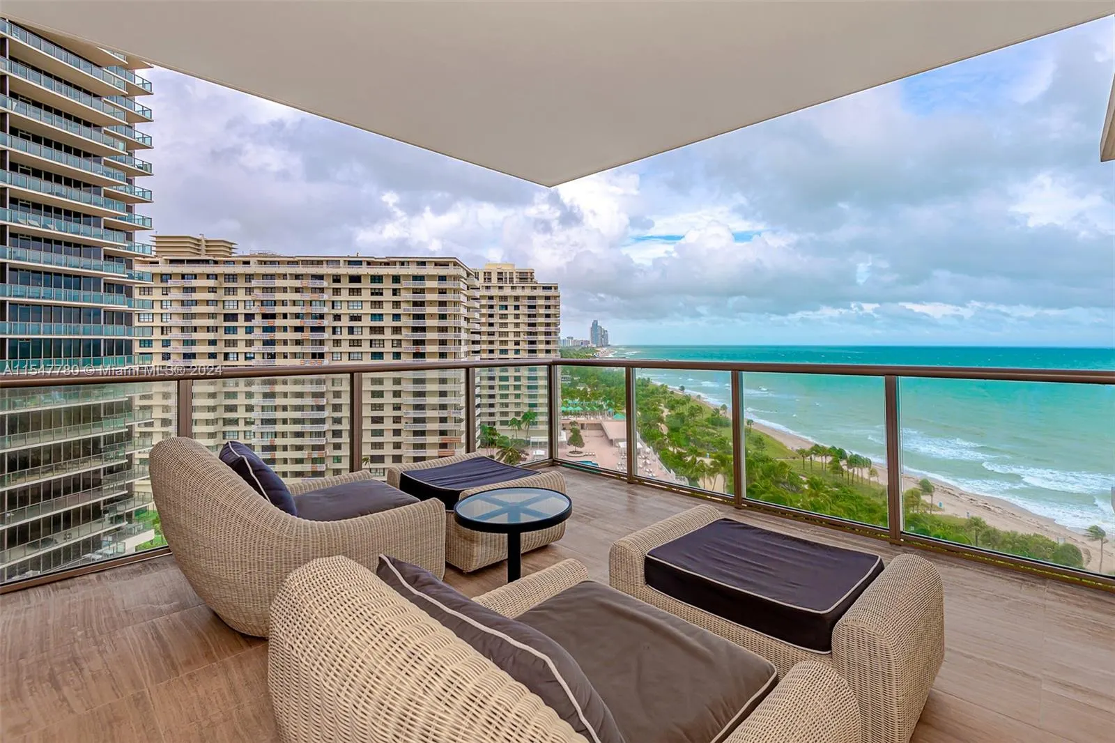 9703 Collins Ave, #1001