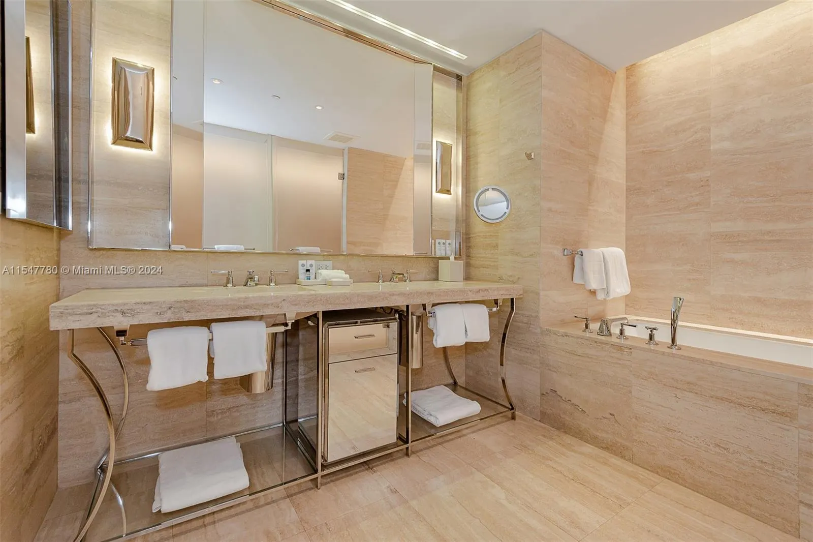 9703 Collins Ave, #1001