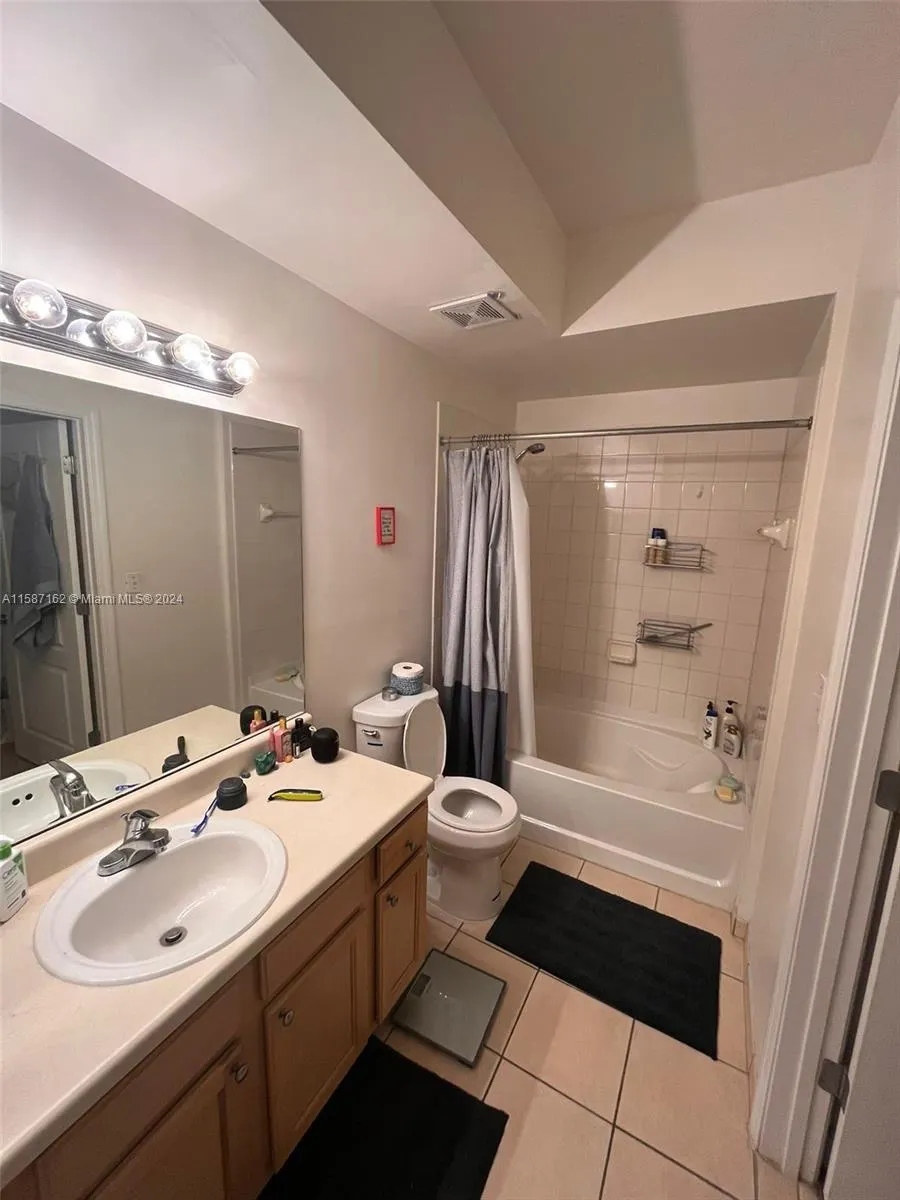 6001 SW 70th St, #330