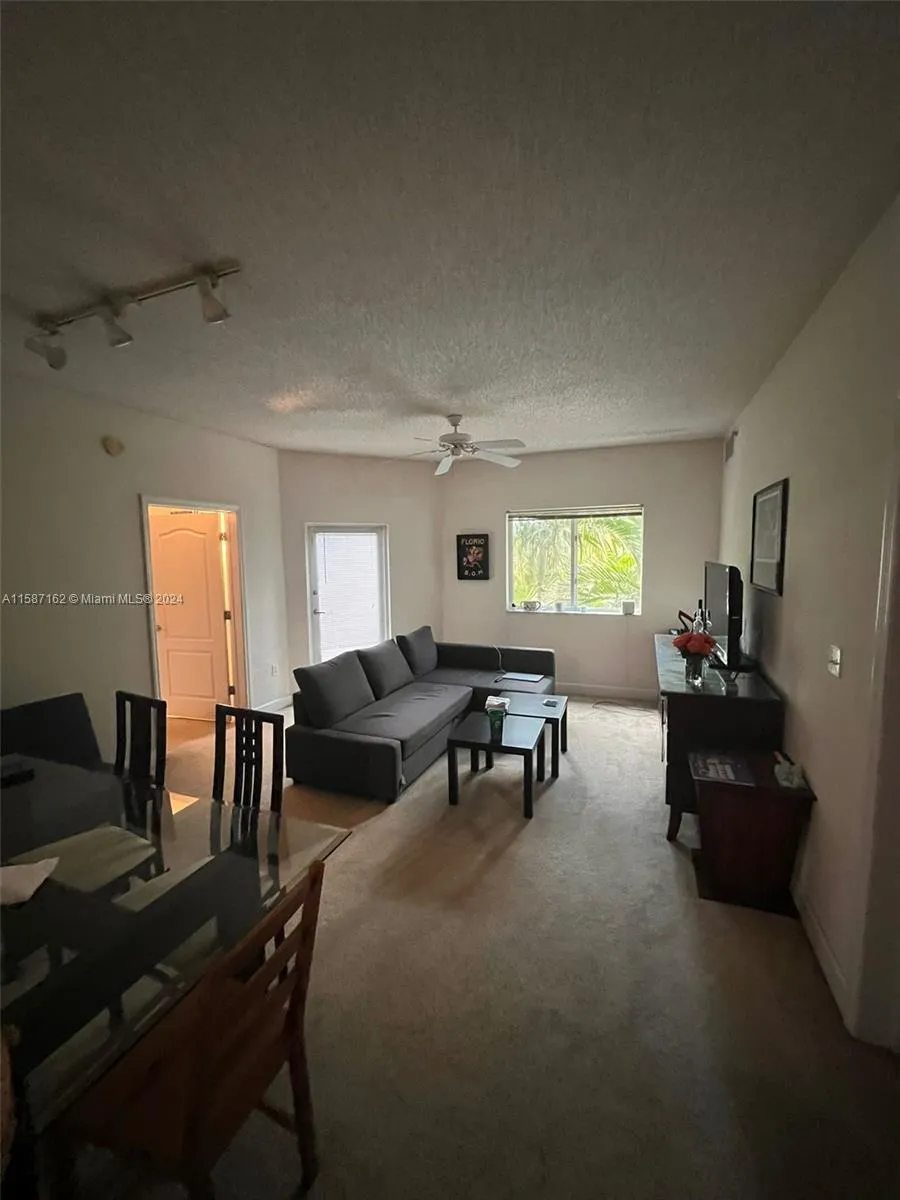 6001 SW 70th St, #330
