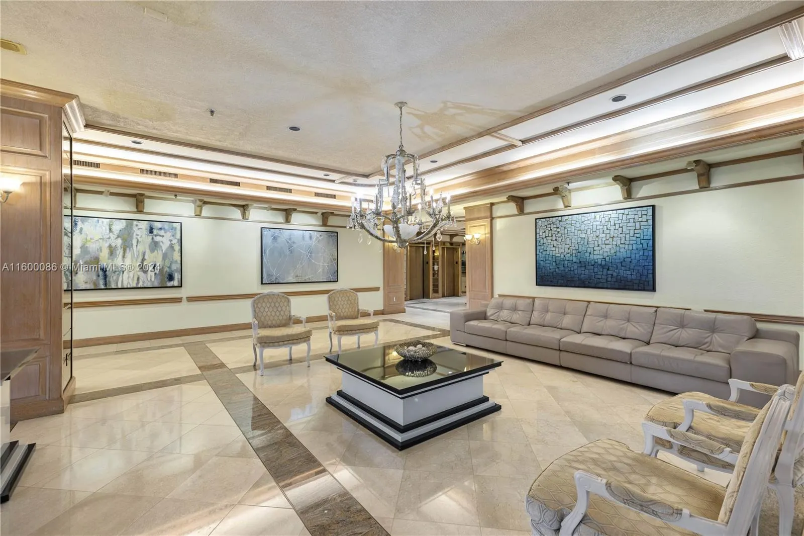 9455 Collins Ave, #806