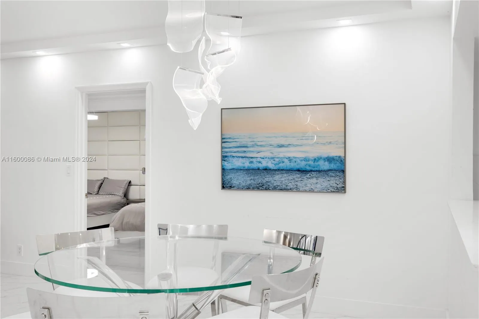 9455 Collins Ave, #806
