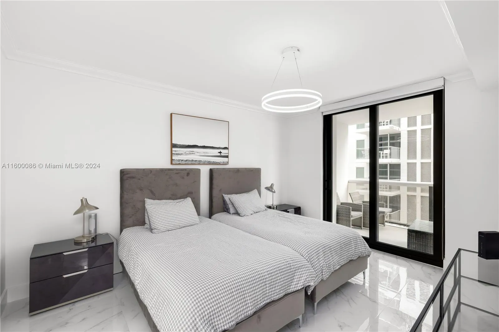 9455 Collins Ave, #806