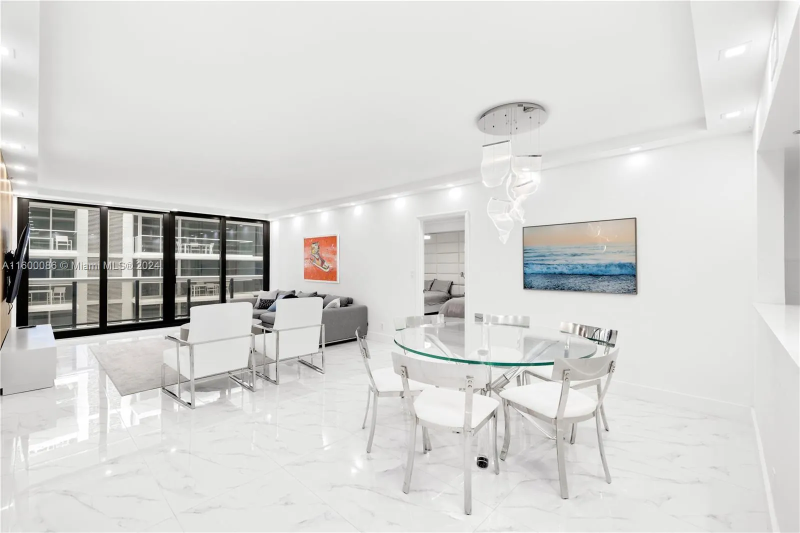 9455 Collins Ave, #806