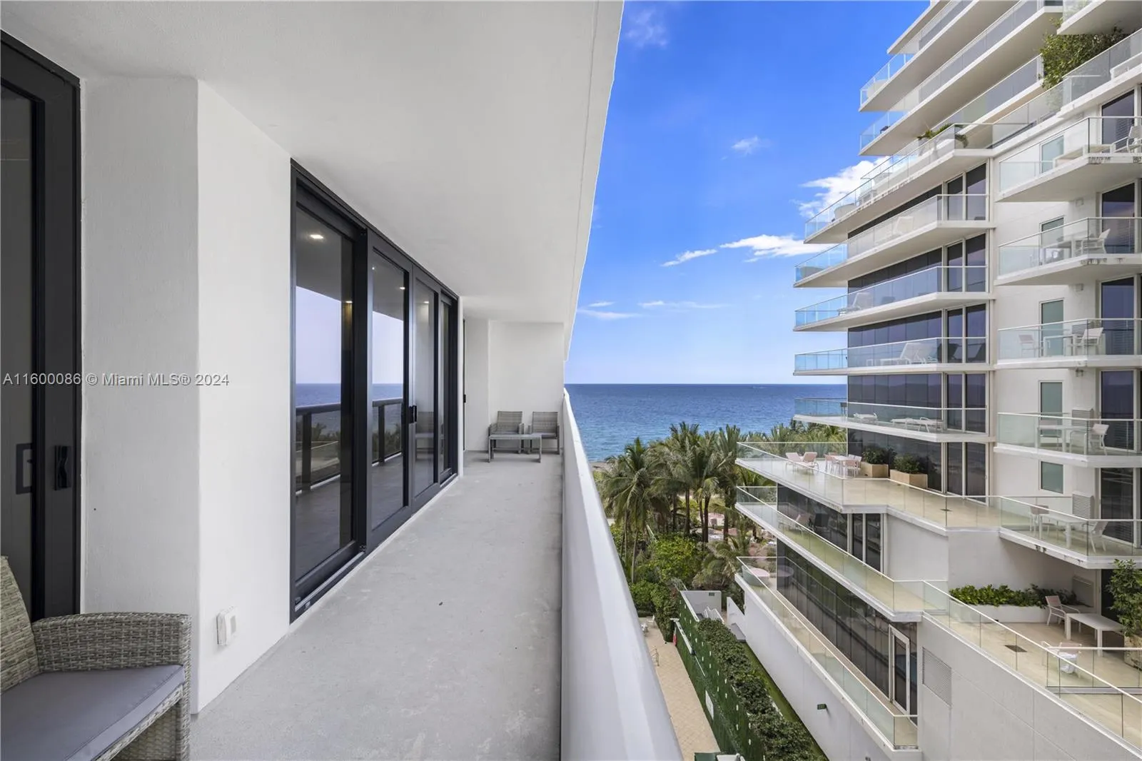 9455 Collins Ave, #806