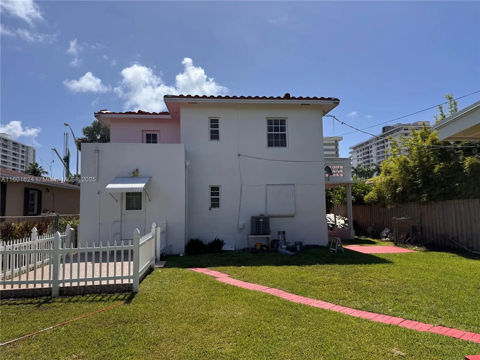 9280 Harding Ave