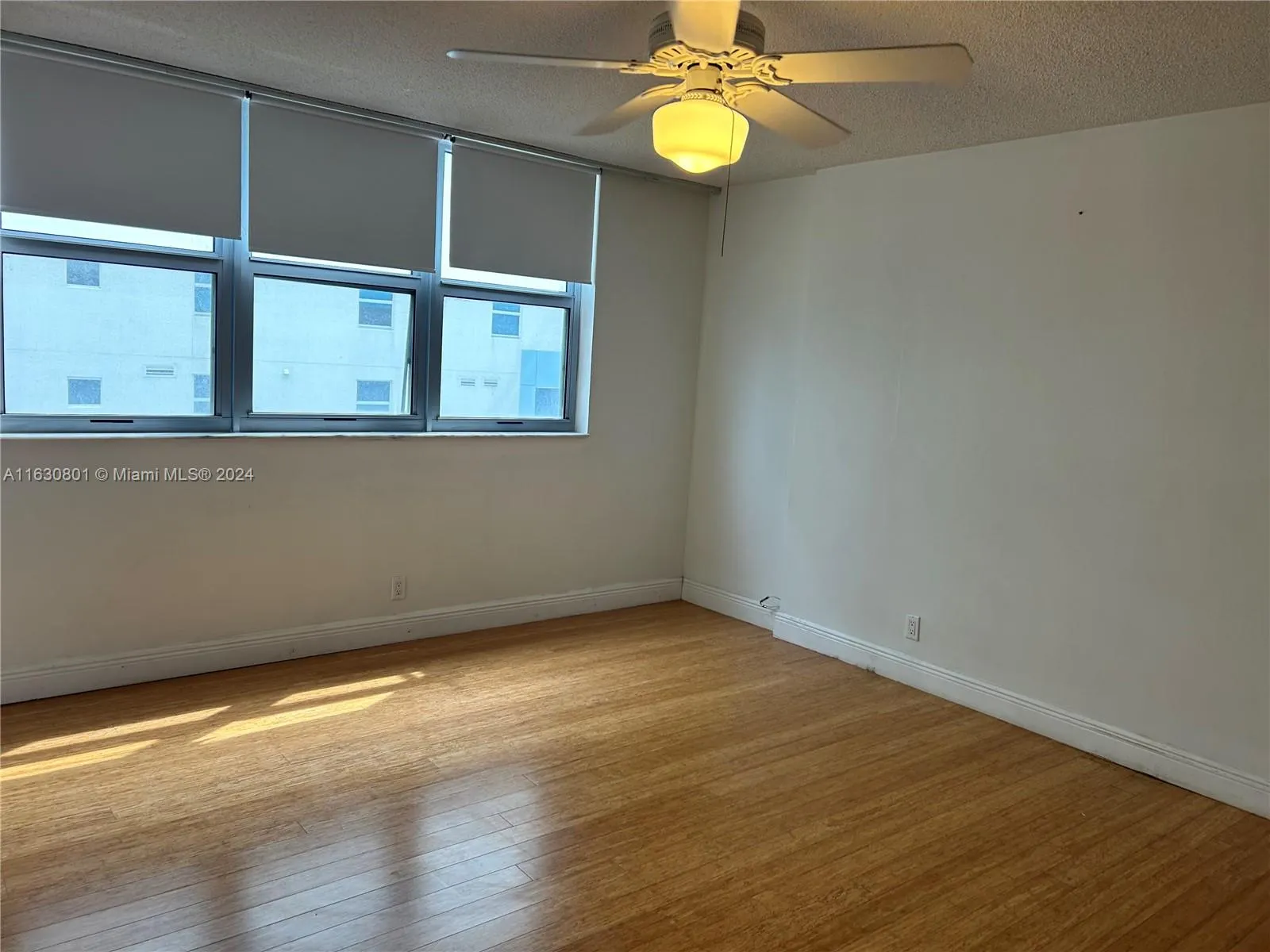 9225 Collins Ave, #308