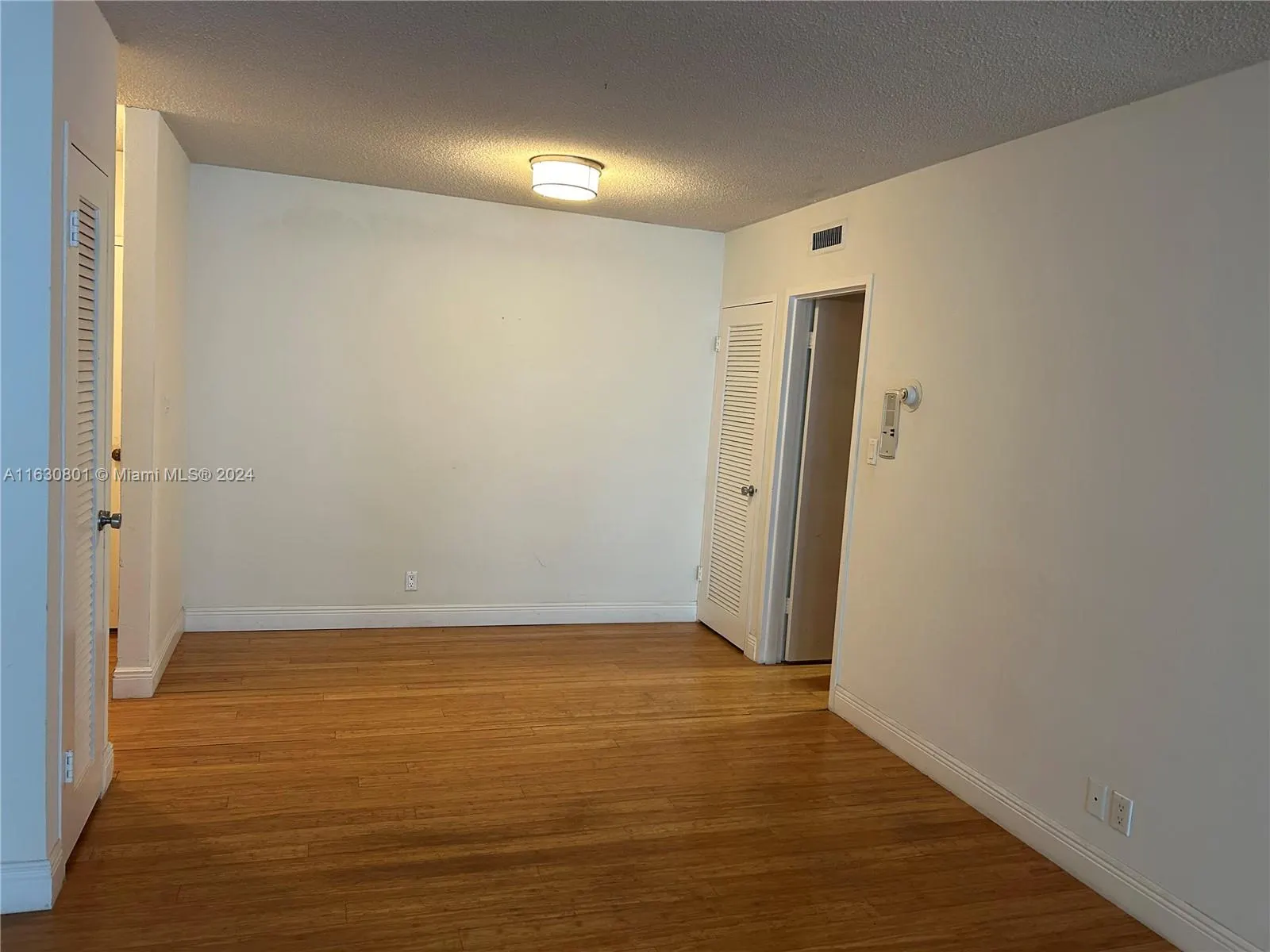9225 Collins Ave, #308