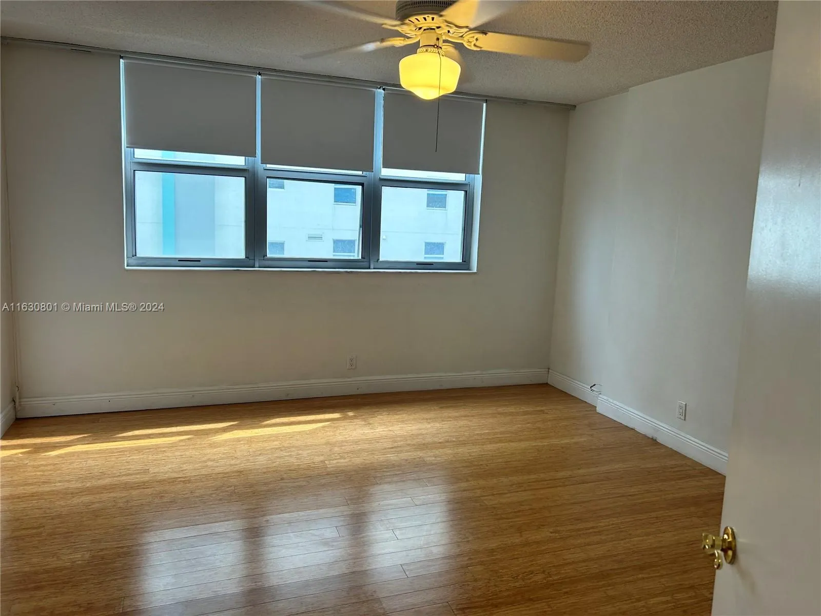 9225 Collins Ave, #308