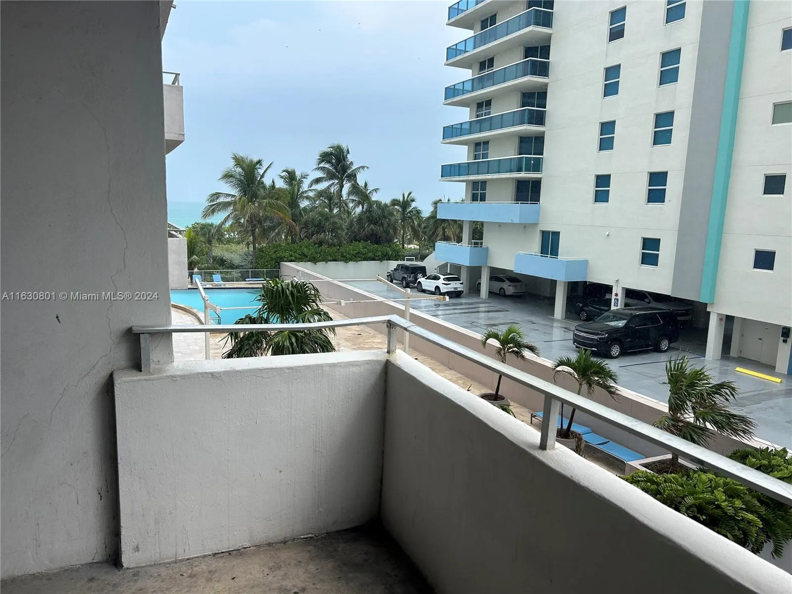 9225 Collins Ave, #308