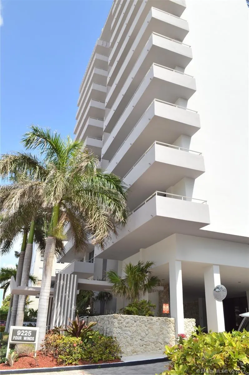 9225 Collins Ave, #308