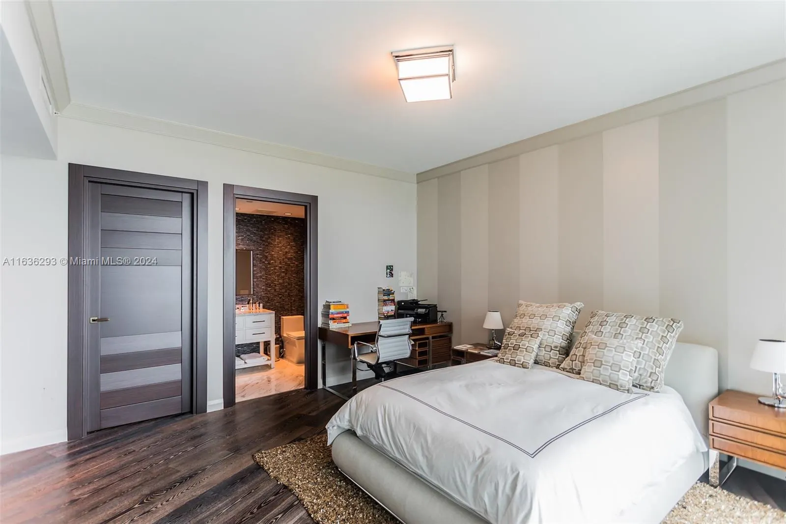 10295 Collins Ave, #1203