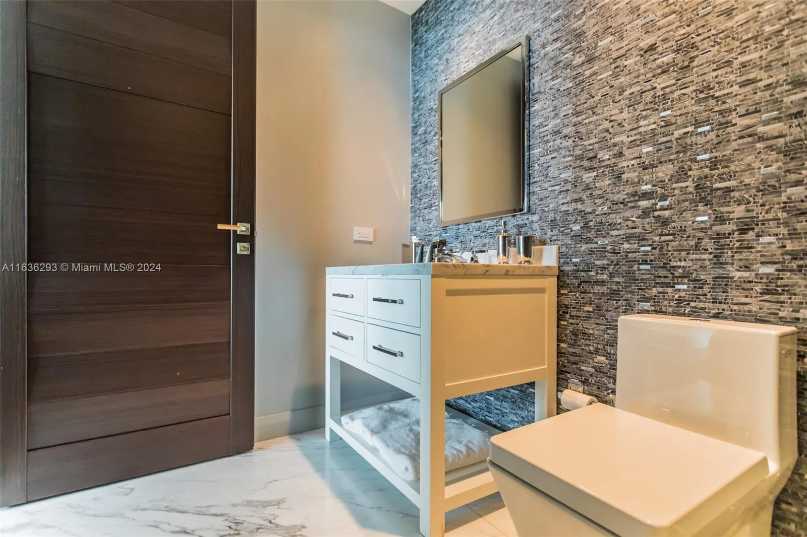 10295 Collins Ave, #1203