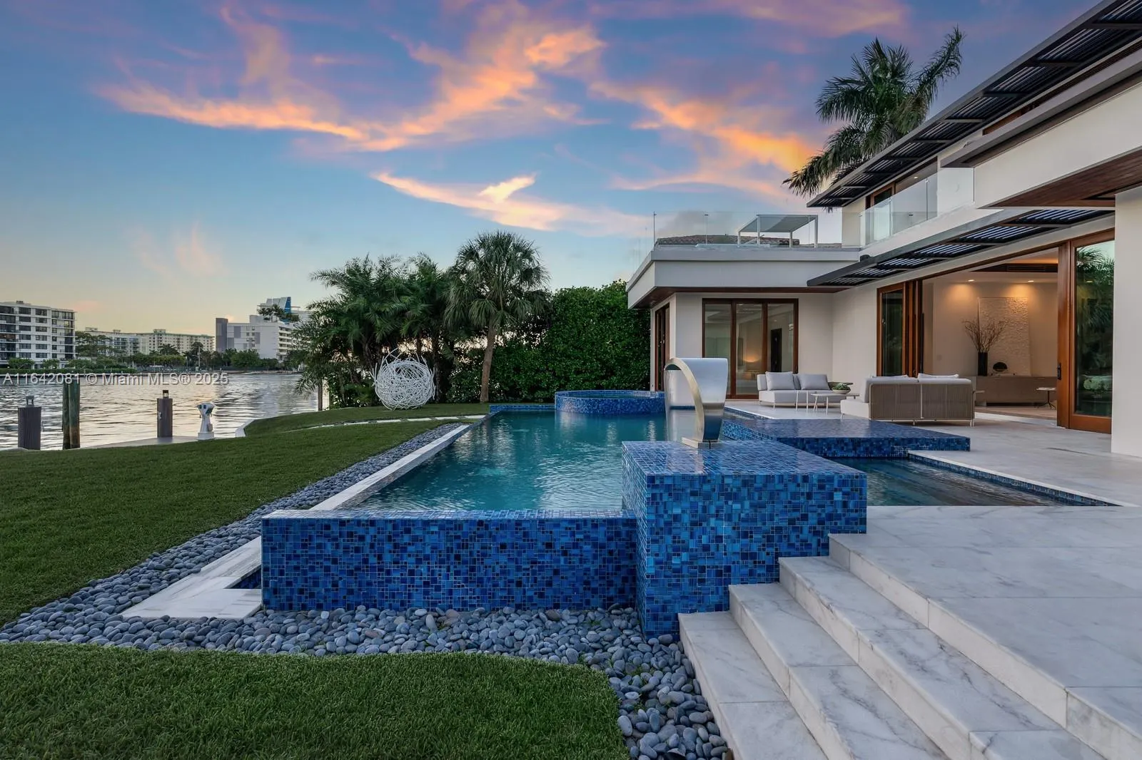 100 Bal Bay Dr