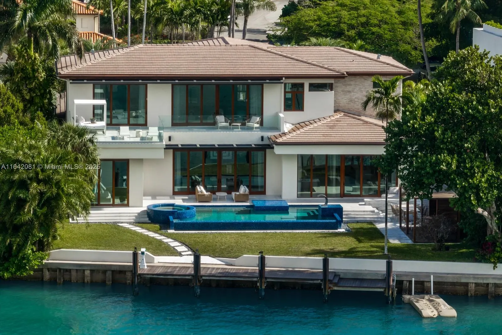 100 Bal Bay Dr