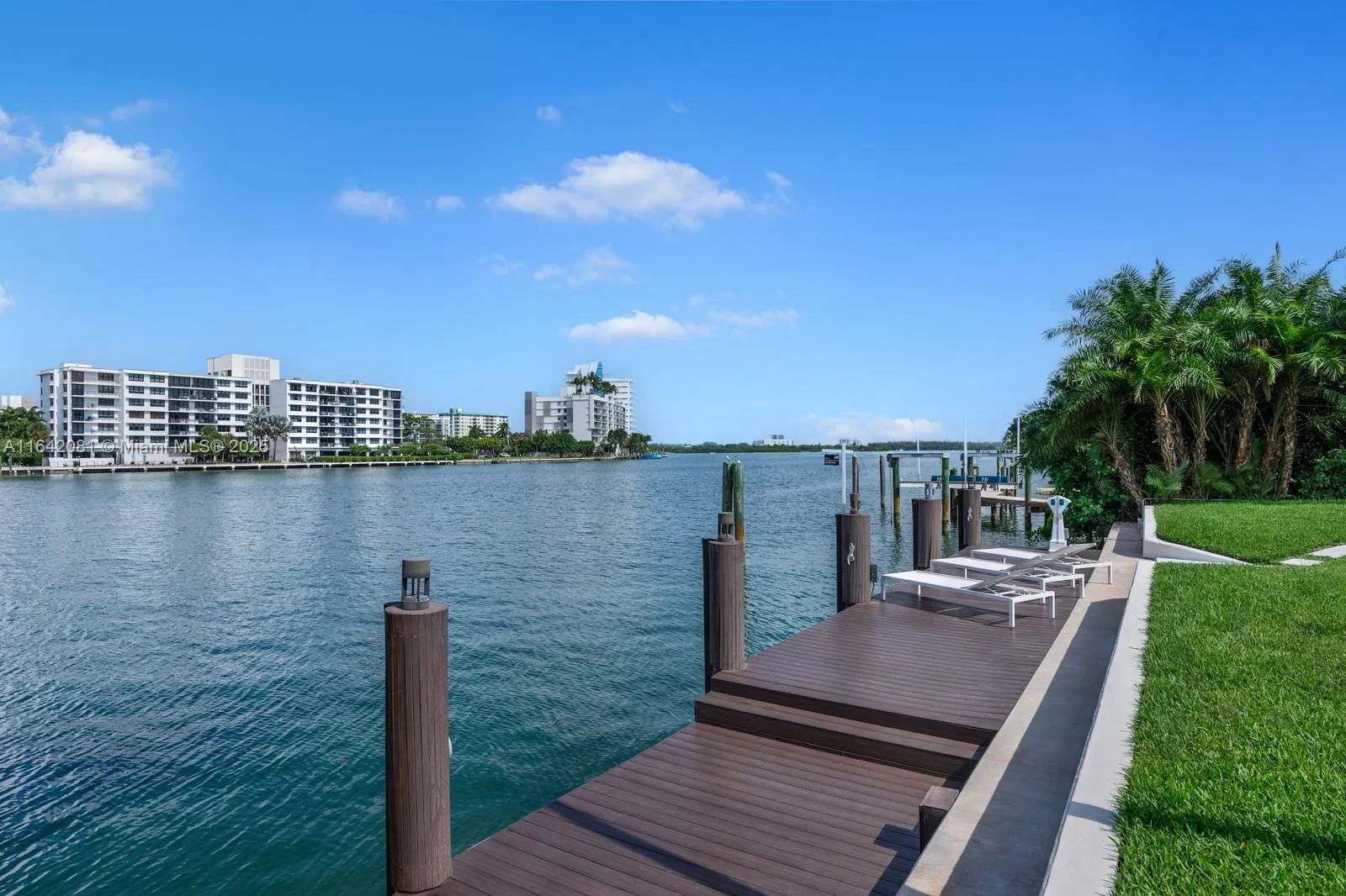 100 Bal Bay Dr