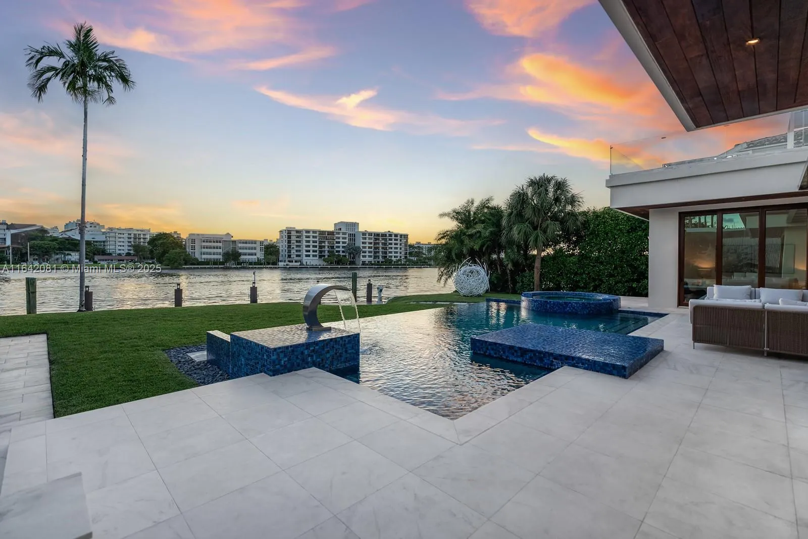 100 Bal Bay Dr