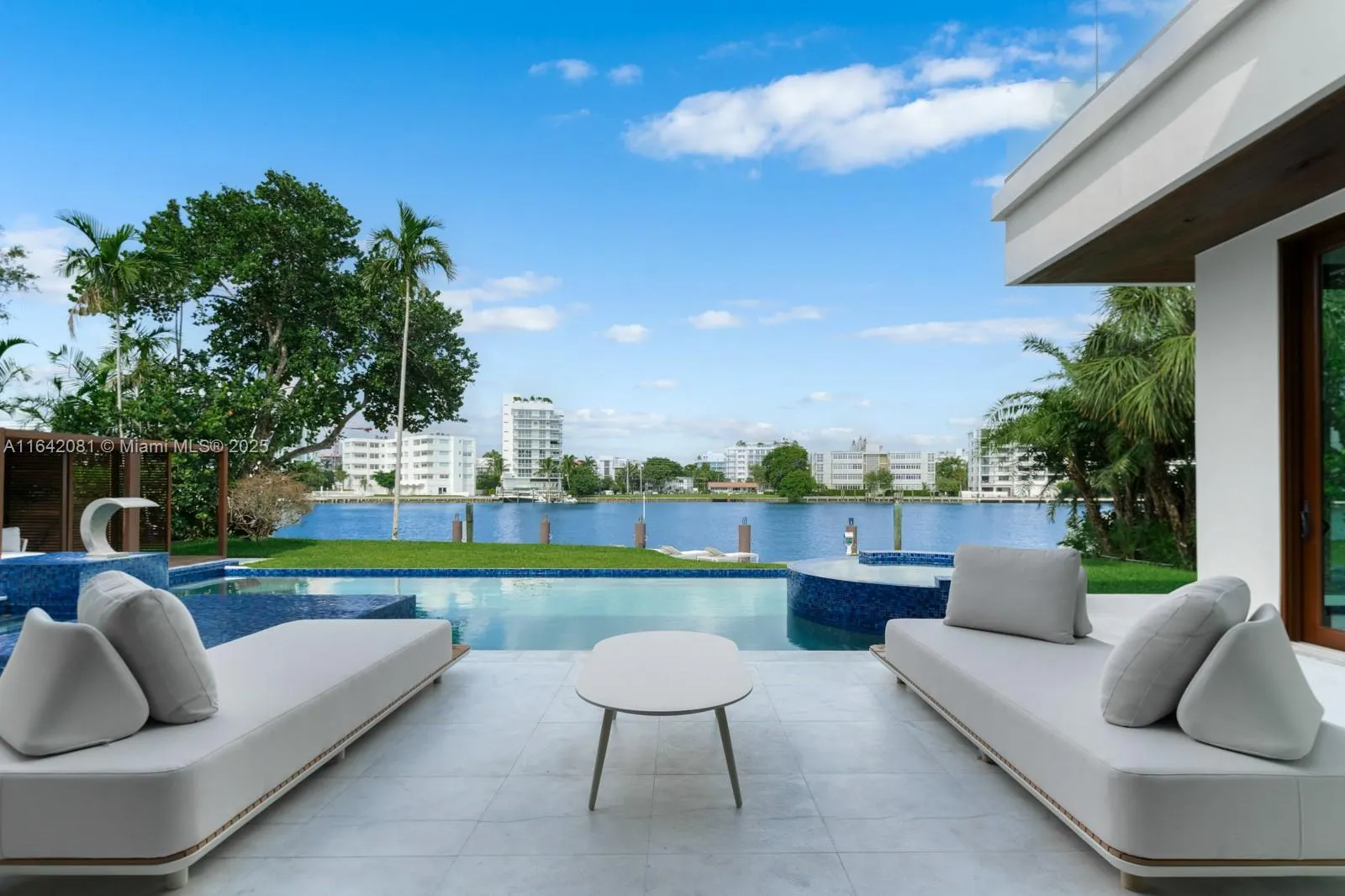 100 Bal Bay Dr