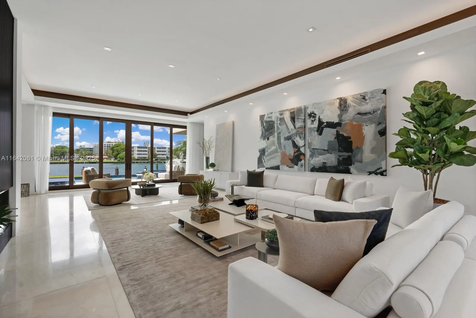 100 Bal Bay Dr