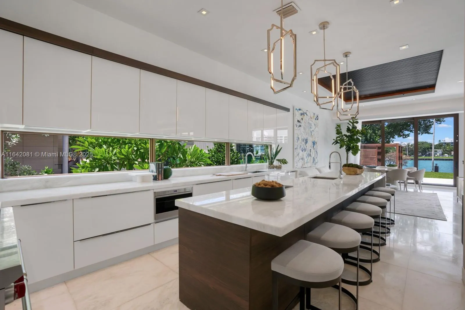 100 Bal Bay Dr
