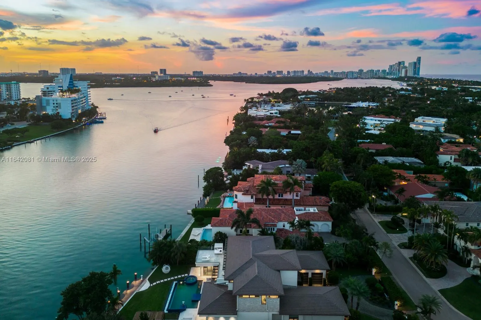 100 Bal Bay Dr
