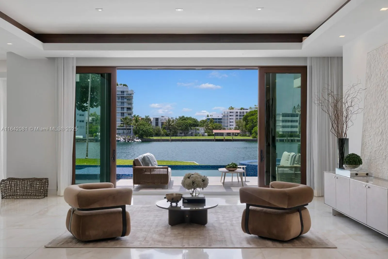 100 Bal Bay Dr