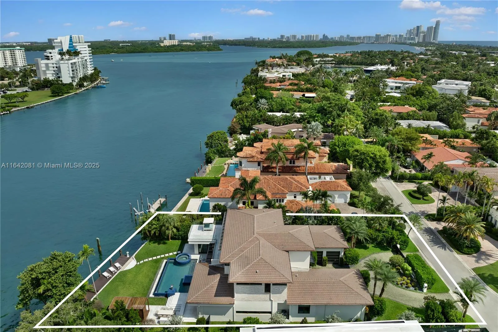 100 Bal Bay Dr