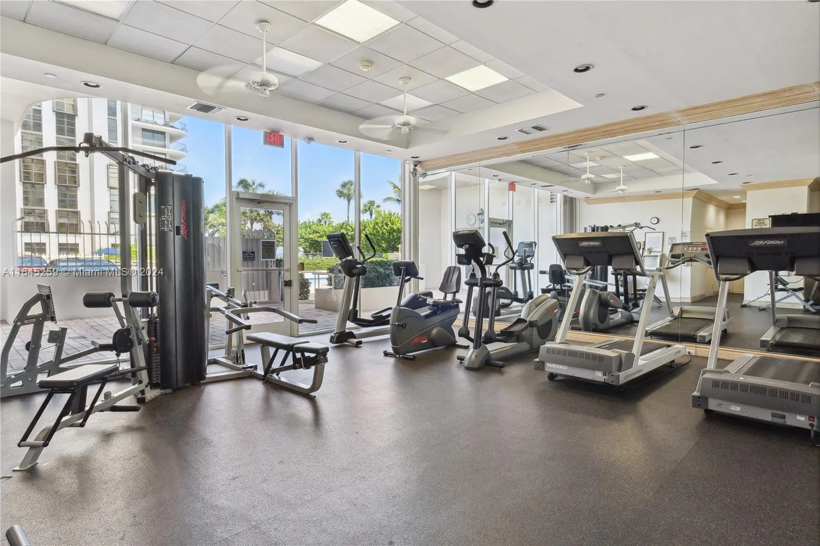 8855 Collins Ave, #4B