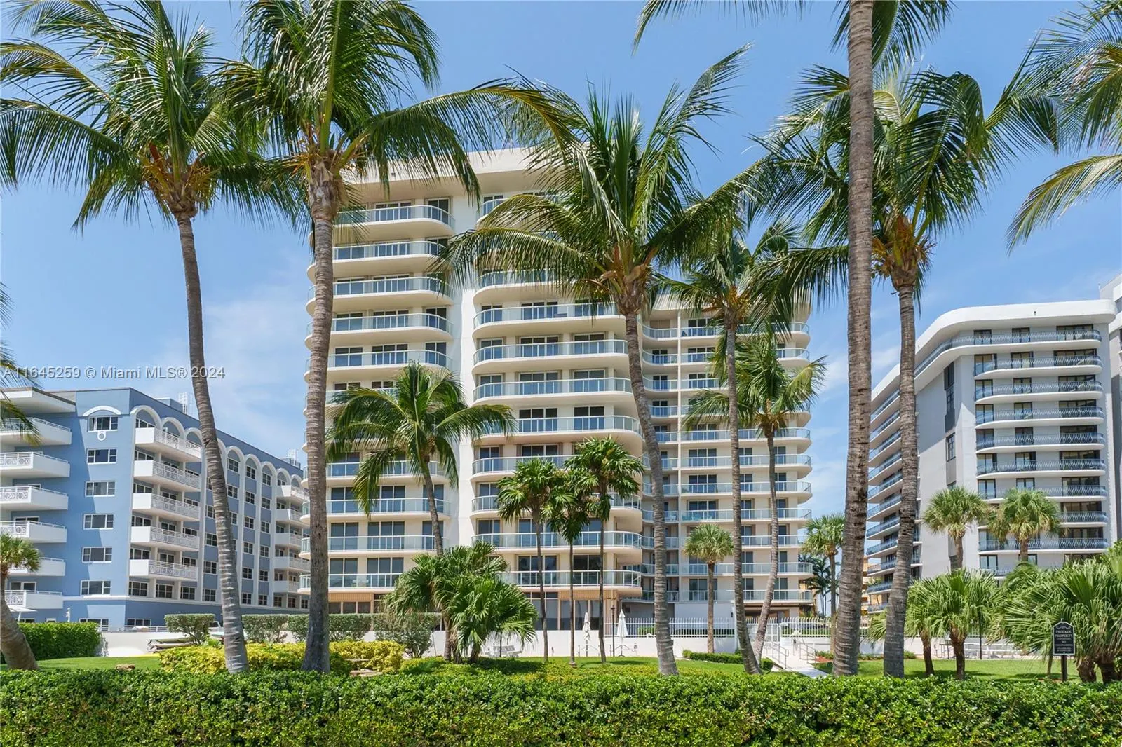 8855 Collins Ave, #4B