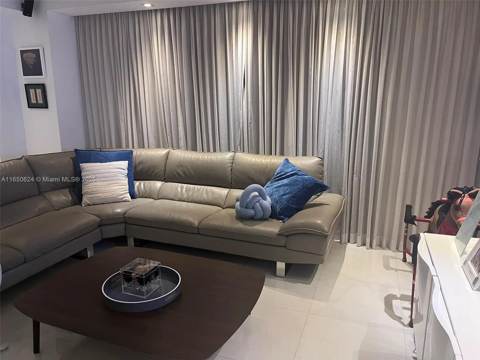 9801 Collins Ave, #20C