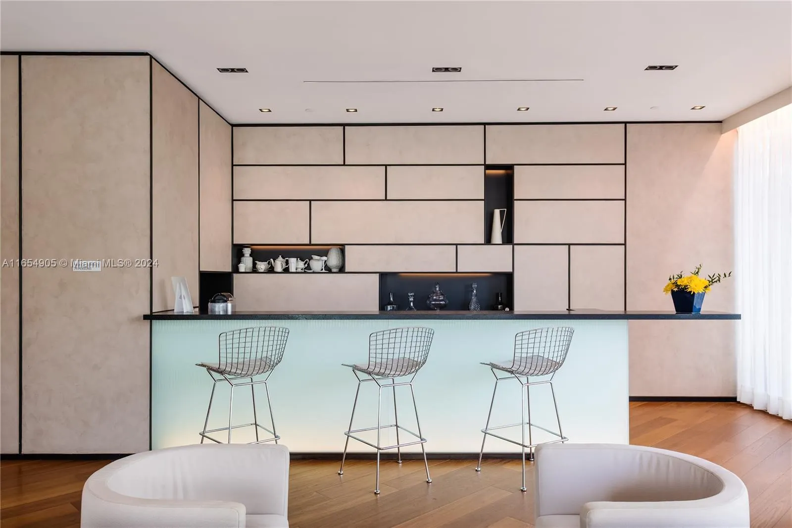 10203 Collins Ave, #801