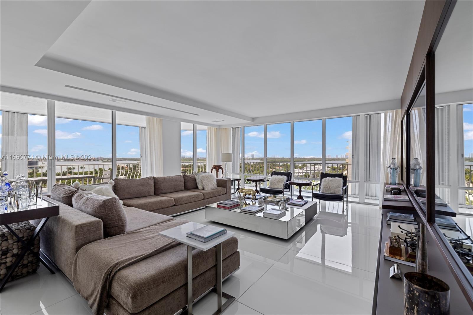10155 Collins Ave, #1210