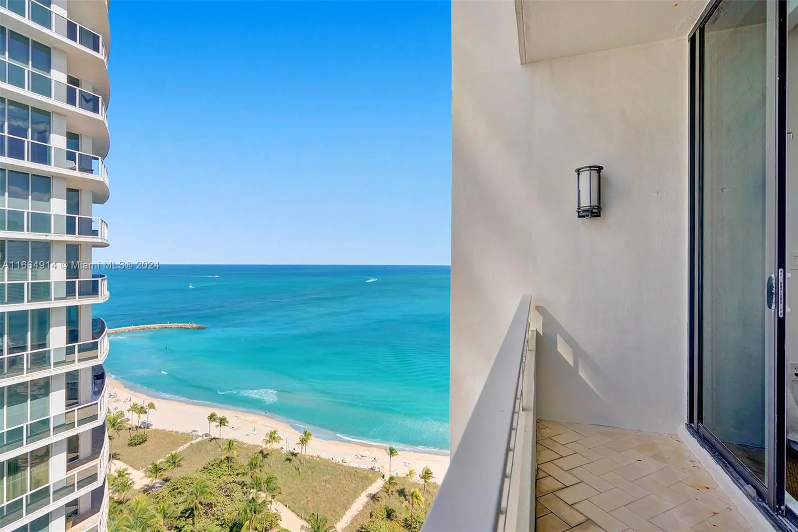 10205 Collins Ave, #P8