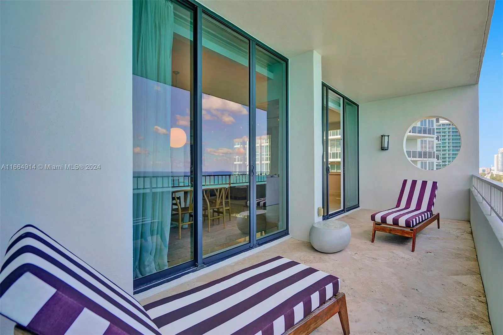 10205 Collins Ave, #P8