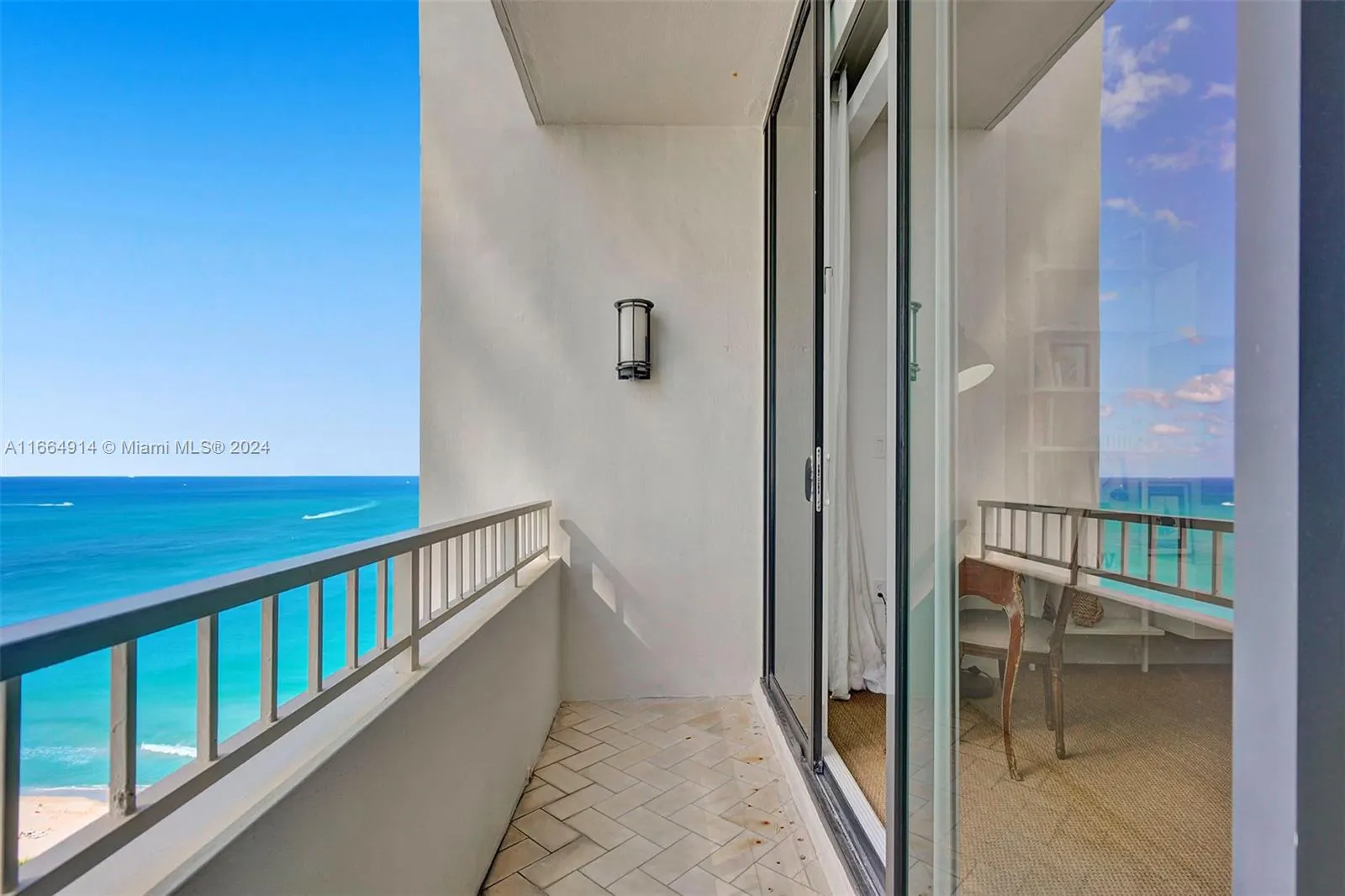 10205 Collins Ave, #P8