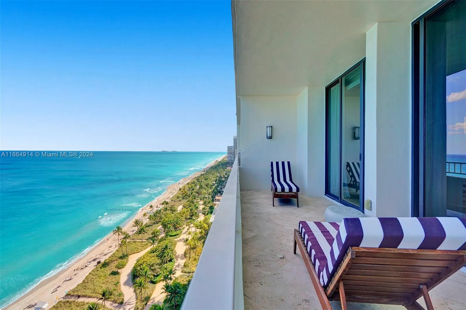 10205 Collins Ave, #P8